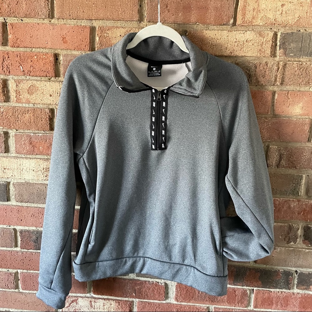 Nike Quarter Zip - Picture 2 of 6